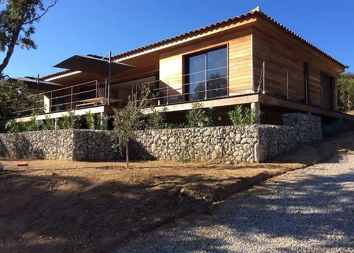Contemporaine A 500 Metres De La ! Vila *