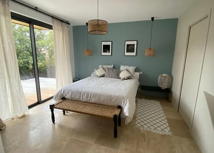 Contemporaine A 500 Metres De La ! * Calcatoggio (Corsica)